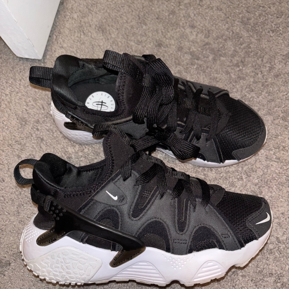 Kids Black Nike Sneakers